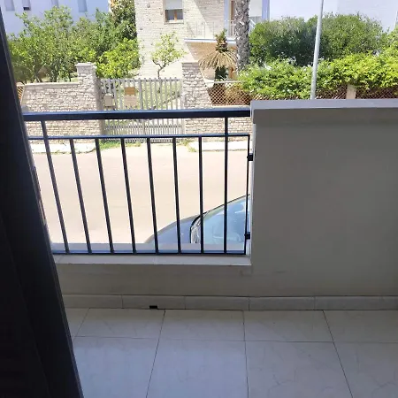 Finestrelle Pied A Terre A Lägenhet